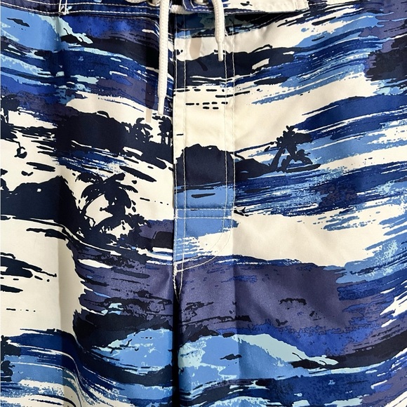 Gap Men's Size Large Swim Trunks Blue Tropical Design Mesh Lining Inner Lining - Picture 4 of 8